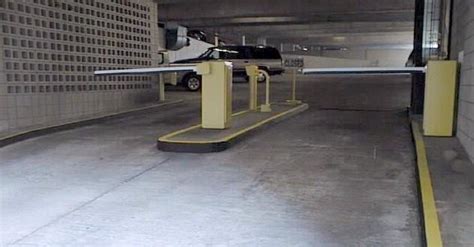 1 Entrance gate for a parking garage system | Download Scientific Diagram