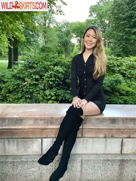 ExtraEmily Extra Emilay Extraemilyy Extremly Cute Nude OnlyFans Instagram Leaked Photo 9