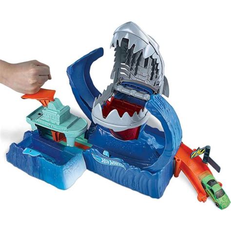 Hot Wheels Renk Değiştiren Robotik Köpek Balığı Oyun Seti Fiyatı