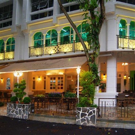 hidden   eateries  taman desa foodies  love