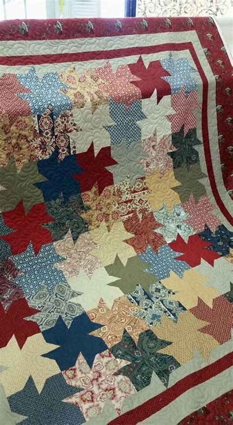 Pin By Hedda Vanek On Patch Quilt Patterns Pinwheel Quilt Square Quilt