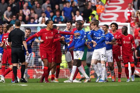 Liverpool 2 0 Everton Instant Reaction Battling Blues Beaten Royal Blue Mersey