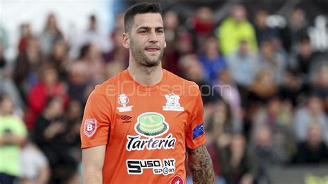 Palo del tinerfeño Edgar Méndez al Real Madrid