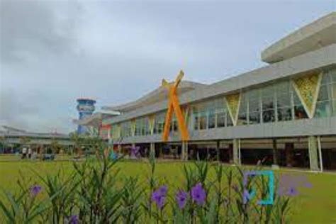 Penumpang Di Bandara Ssk Ii Pekanbaru Orang Selama