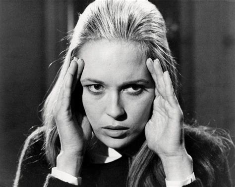 Young Faye Dunaway Life Story And Fabulous Photos From Her Early Career