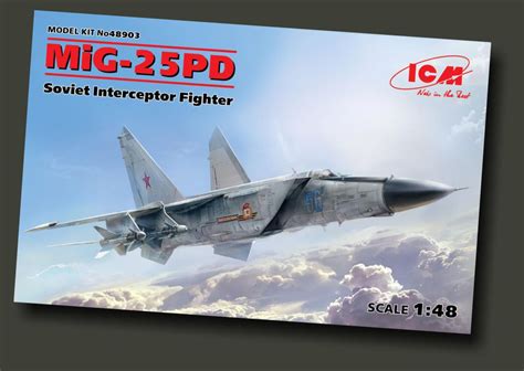 Mig 25 PD Soviet Interceptor Fighter ICM