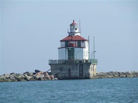 Ashtabula Lighthouse, Lake Erie, Ohio Ashtabula Ohio, Lake Erie, Willis Tower, Statue Of Liberty ...