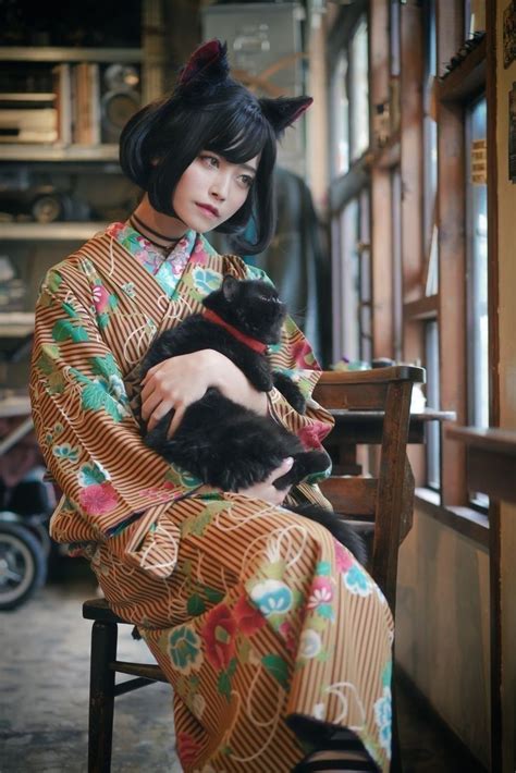 Pin Von Guido Essers Auf Person With Cat Frau Frisuren Trend Asien