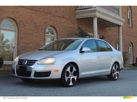 2009 Reflex Silver Metallic Volkswagen Jetta Wolfsburg Edition Sedan 109232116 Photo 12