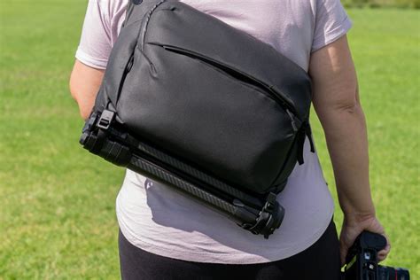 Review Peak Design Everyday Sling Bag L V