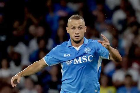 Lobotka Il Cuore Del Napoli Nel Mirino Di Barcellona E City