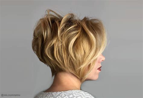 20 Flattering Short Haircuts And Hairstyles For Thick Hair In 2020