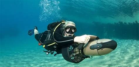 Best Underwater Scooter: Our Top 8 Picks – Ideal Diving