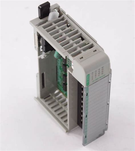 Allen Bradley 1769 OB16 1769OB16 Ser B Compact I O Sourcing Output