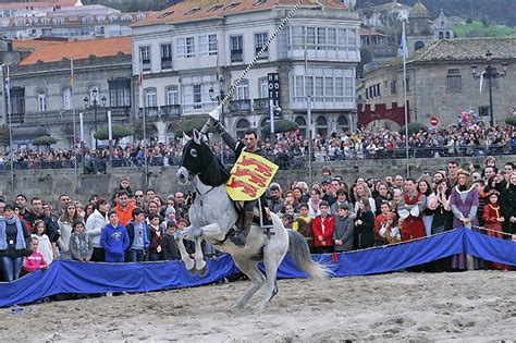 Fiesta De La Arribada De Baiona Historia Significado Y Curiosidades