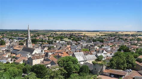 Nos Brochures Office De Tourisme Du Pays Loudunais