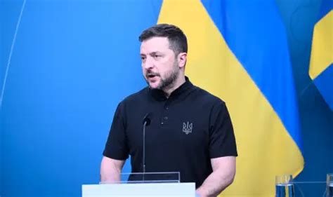 Zelensky Submits Draft Laws On Extending Martial Law And Mobilization