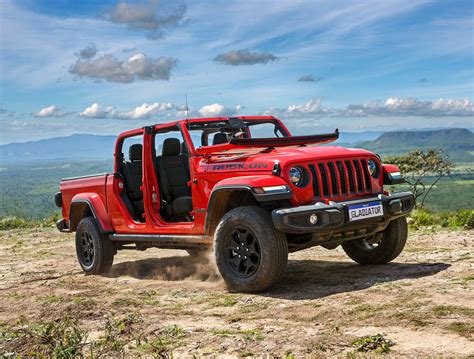 Jeep Gladiator ganha spray protetor na caçamba