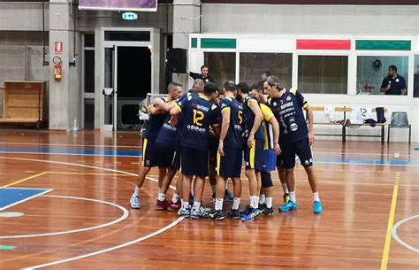 Vittoria Per La Raffaele Lamezia Pallavolo Contro La Zeta Group Volley