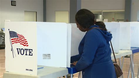 Election Day Ne Ohio Counties Reporting High Early Voter Turnout