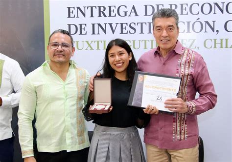 Entrega Rutilio Escand N Reconocimientos Al M Rito Estatal De