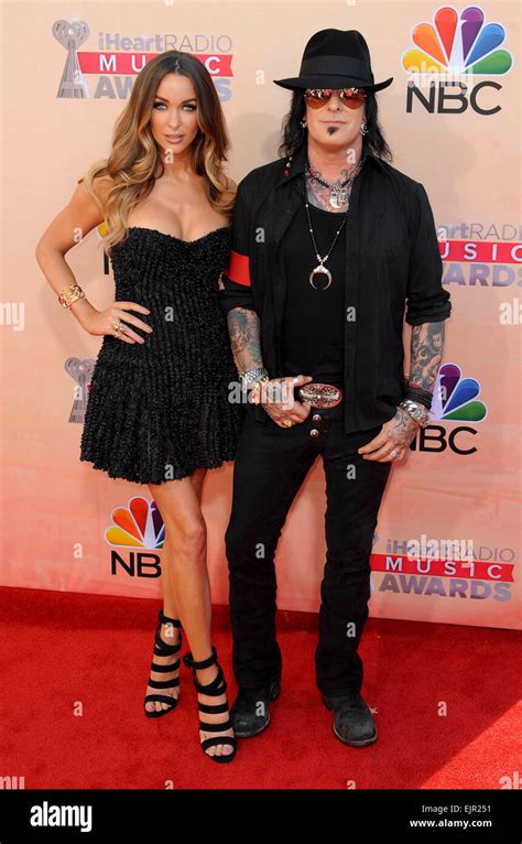 Nikki Sixx Girlfriend Courtney Telegraph