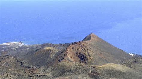 Cómo vigilan los científicos el riesgo de erupción volcánica