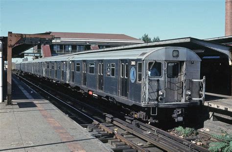 A Tribute To Nycs R32 Subway Cars