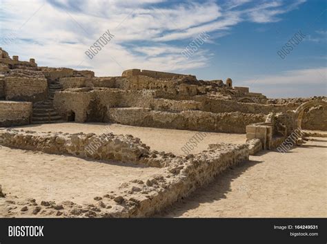 Bahrain Fort Kingdom Image & Photo (Free Trial) | Bigstock