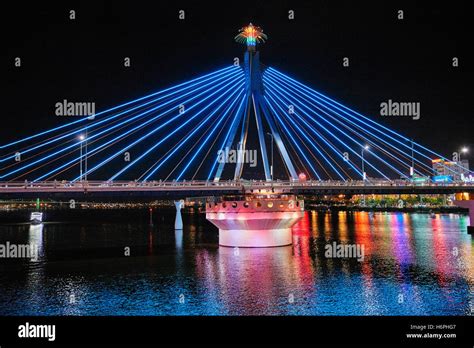 Han River Bridge (Cau Song Han) at night. Da Nang city, Vietnam Stock ...