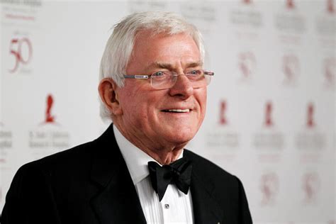 Phil Donahue Pioneer Of The Daytime Talk Show Dies At Age 88 Reuters