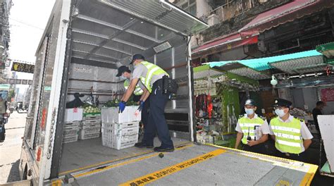 食環署夥警方打擊店舖阻街 發36張罰單清除逾5公噸棄置物 香港商報