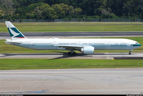 B Kqv Cathay Pacific Boeing Er Photo By Severin Hackenberger