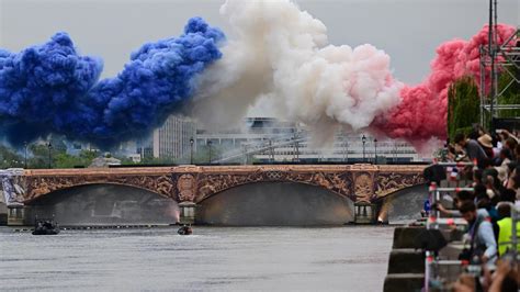 Paris Eröffnungsfeier der Olympischen Spiele hat begonnen