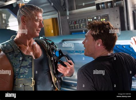 Avatar Stephen Lang As Colonel Miles Quaritch Sam Worthington As Jake