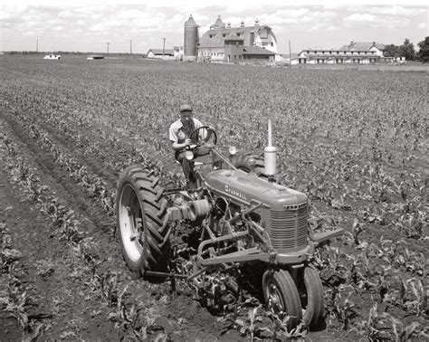 Case IH Un Secolo Di Farmall M MA Macchine E Motori Agricoli