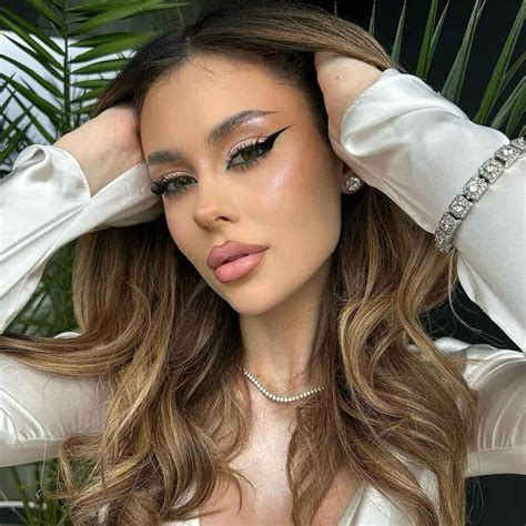 Trau dich mit diesen Nude Lippenstifttönen zu experimentieren