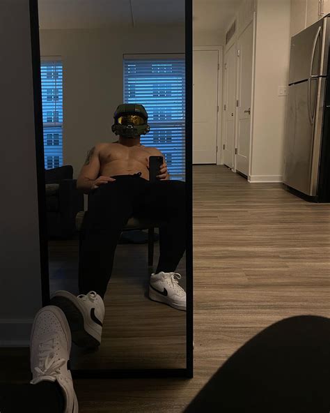 Austin Day on Twitter: ""Wake Me When You Need Me." #HaloTheSeries #