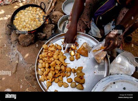 Burkina faso food hi-res stock photography and images - Alamy