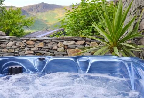 Stunning Lodges in the Lake District with Hot Tubs