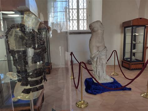 Museo Civico Archeologico Biagio Greco Mondragone Italia It