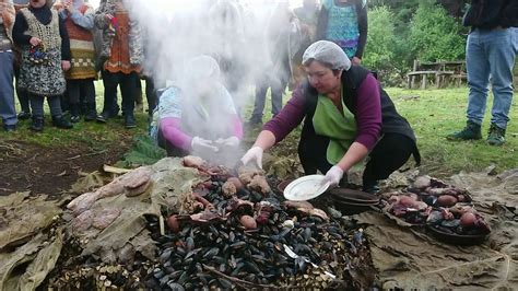 Chiloé Curanto En Hoyo Youtube