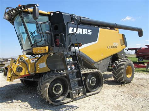 Class Lexion 750 On Tracks