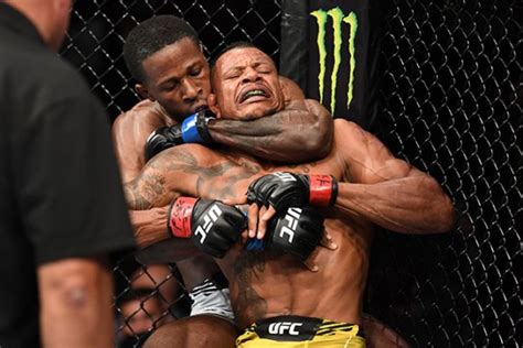 UFC 261 Prelims: Randy Brown Drops, Chokes Out Alex Oliveira