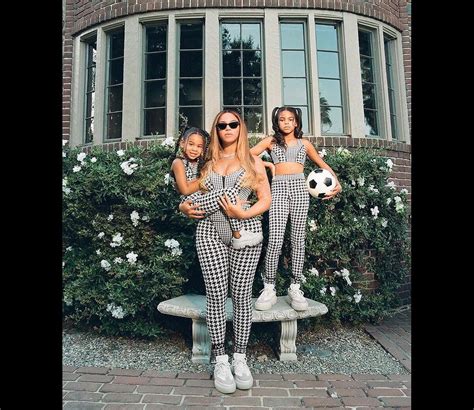 Photo Beyoncé et ses filles Blue Ivy 11 ans et Rumi 6 ans Purepeople