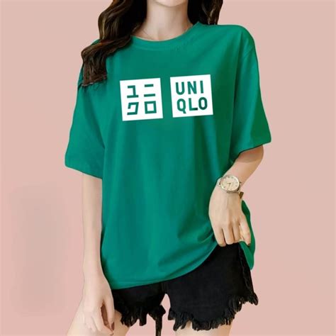 Jual Kaos Wanita Uniqlo 2 Kaos Distro Cewek Atasan Wanita Lengan Pendek