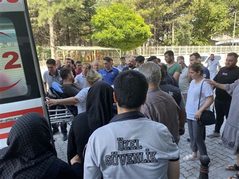 Konya da elini kıyma makinesine kaptıran gencin parmakları parçalandı