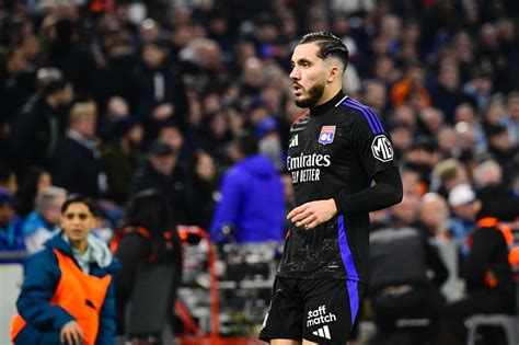 Offensiv Ass Rayan Cherki Bleibt Wohl Ein Thema Beim FC Bayern