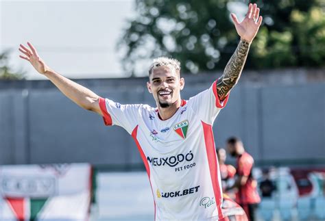 Chapecoense contrata atacante Pablo Thomaz artilheiro da Série D pelo