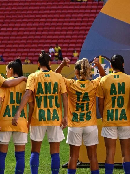 15 Fotos de jogadoras da seleção brasileira que mostram o lugar da